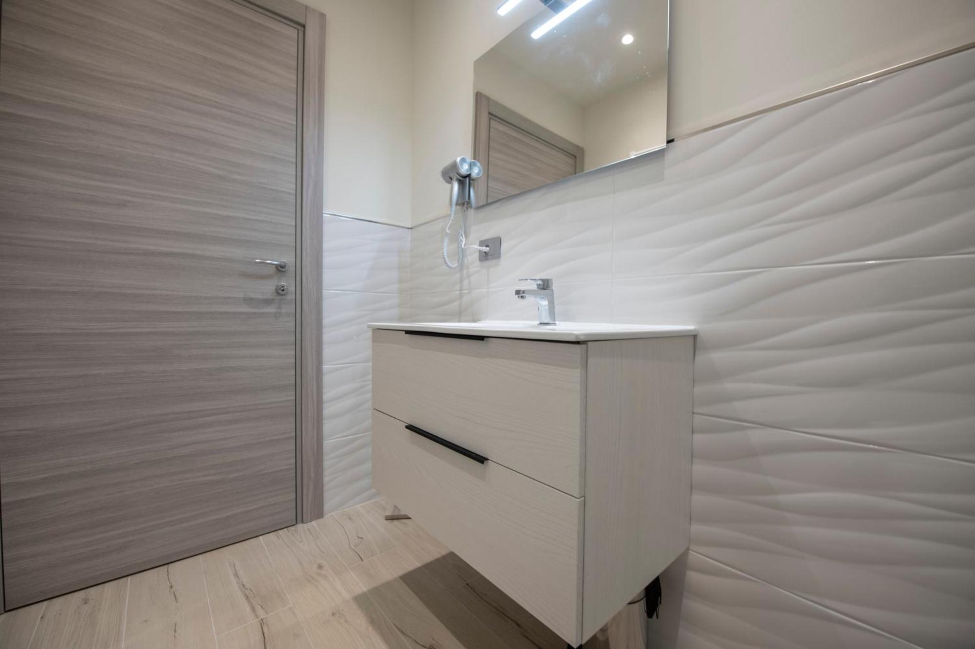 243B - Appartamento Mignon - Sara Home Chiavari, 200Metri Dal Mare Екстер'єр фото