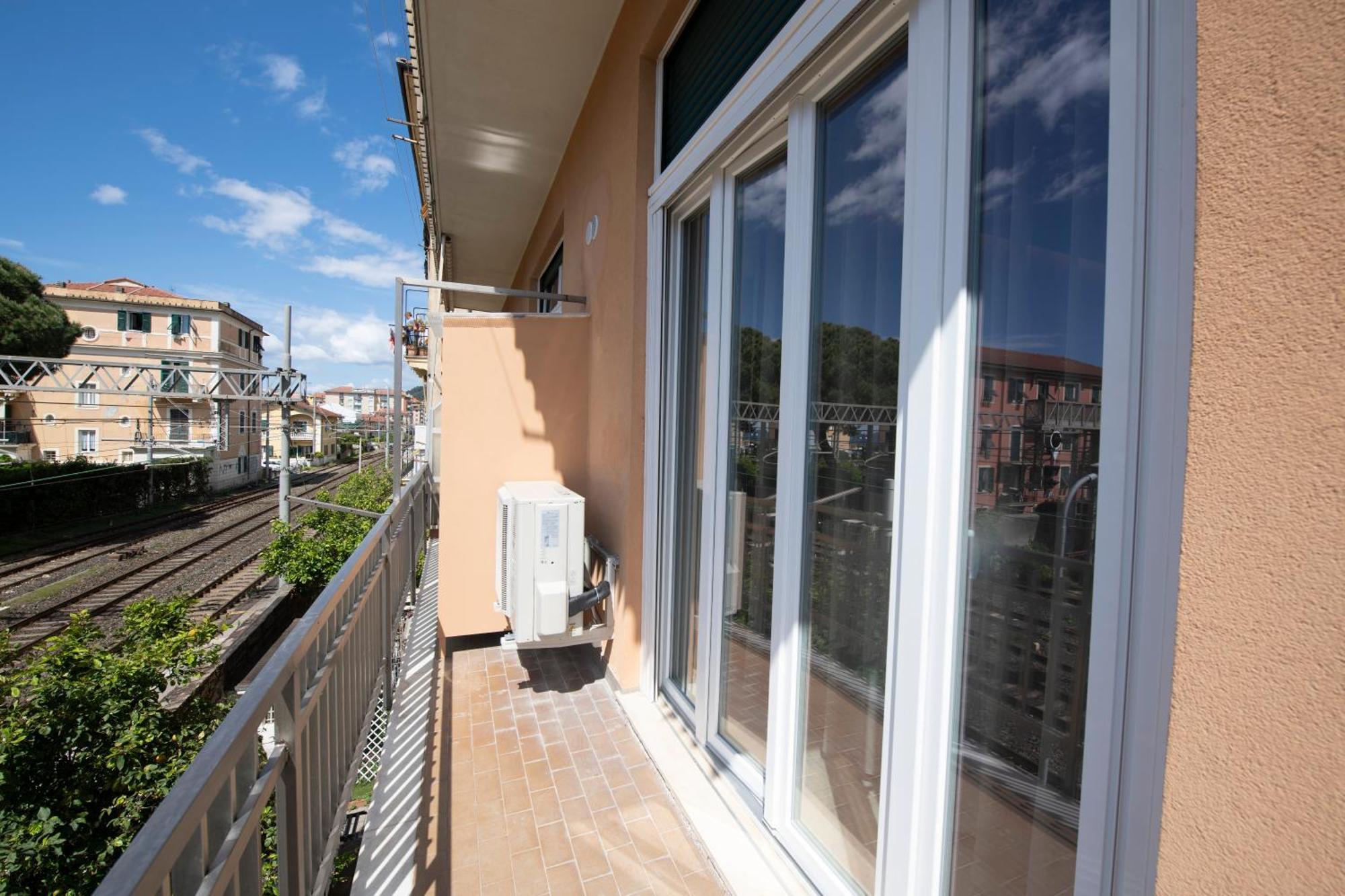 243B - Appartamento Mignon - Sara Home Chiavari, 200Metri Dal Mare Екстер'єр фото